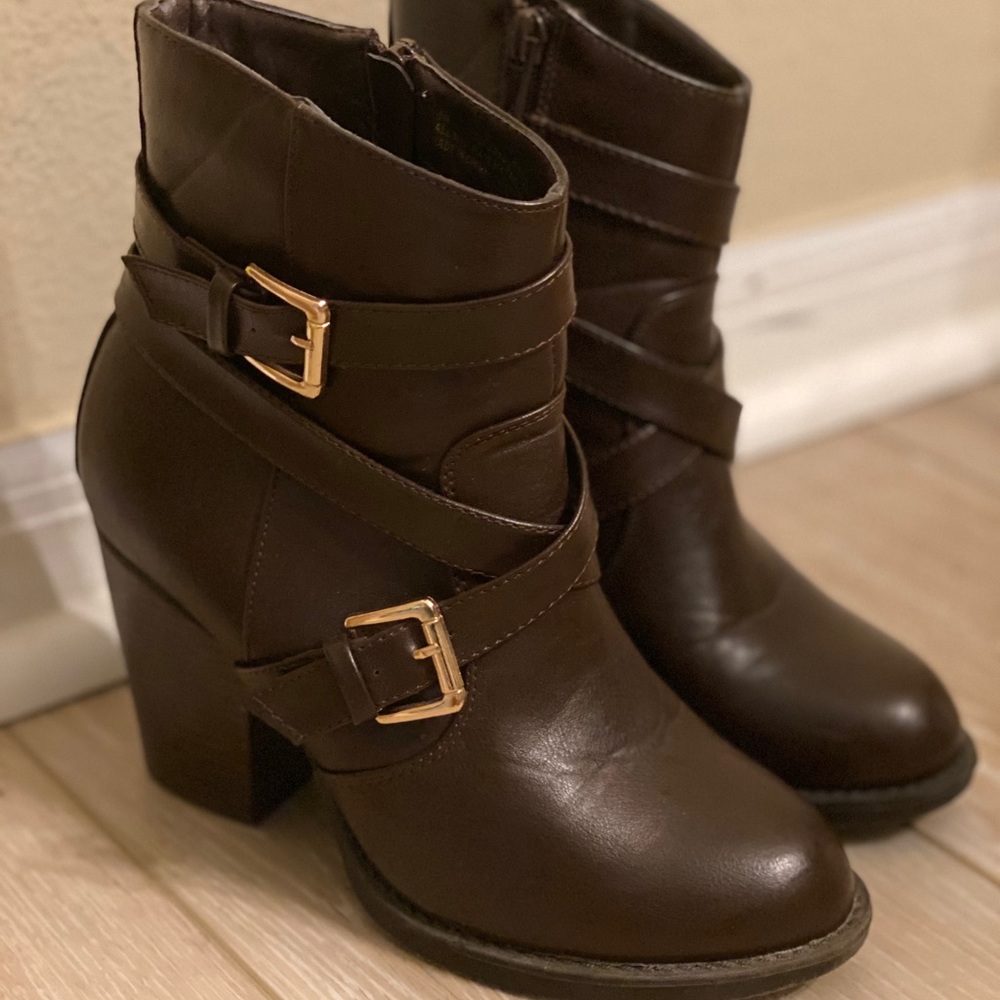 Brown Vegan Leather Boots size 6